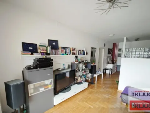 Sale, three bedroom apartment, 105m², Liman 3, Novi Sad Sve Podlokacije - image 4