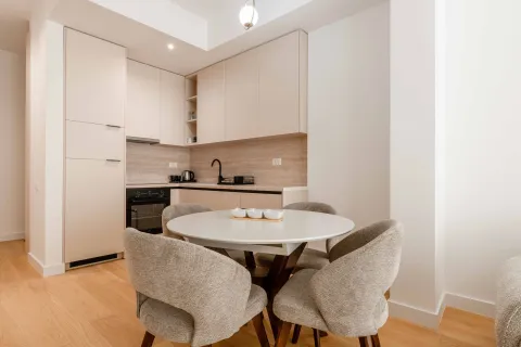 Rent, two bedroom apartment, 64m², Bečići, Budva - image 5