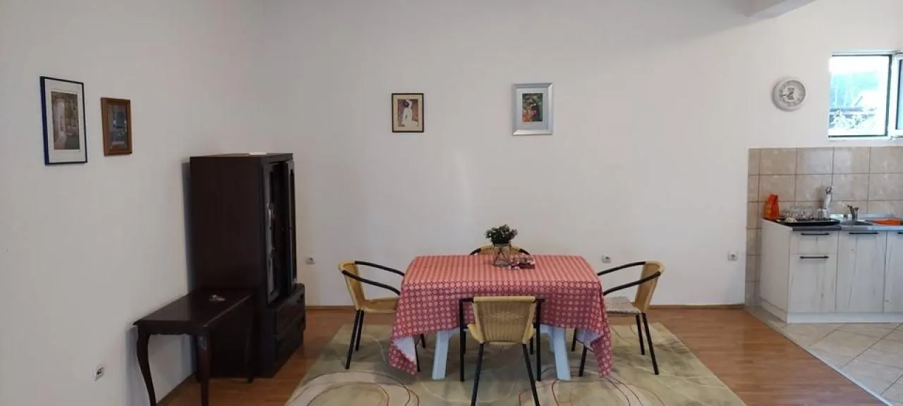 Prodaja, kuća, 326m², Murtovina, Podgorica
