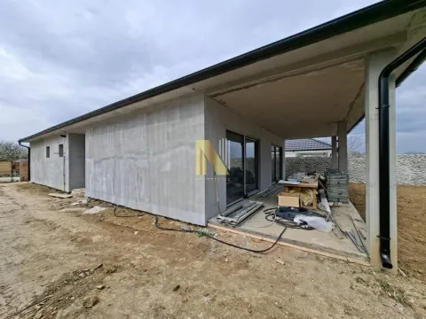 Sale, house, 170m², Petrovaradin, Novi Sad - image 2