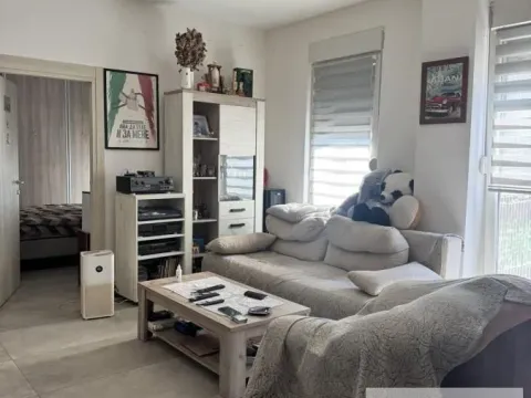 Sale, three bedroom apartment, 71m², Stari Banovci, Stara Pazova - image 2