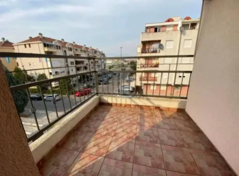 Rent, one bedroom apartment, 54m², Stari Aerodrom, Podgorica - image 3