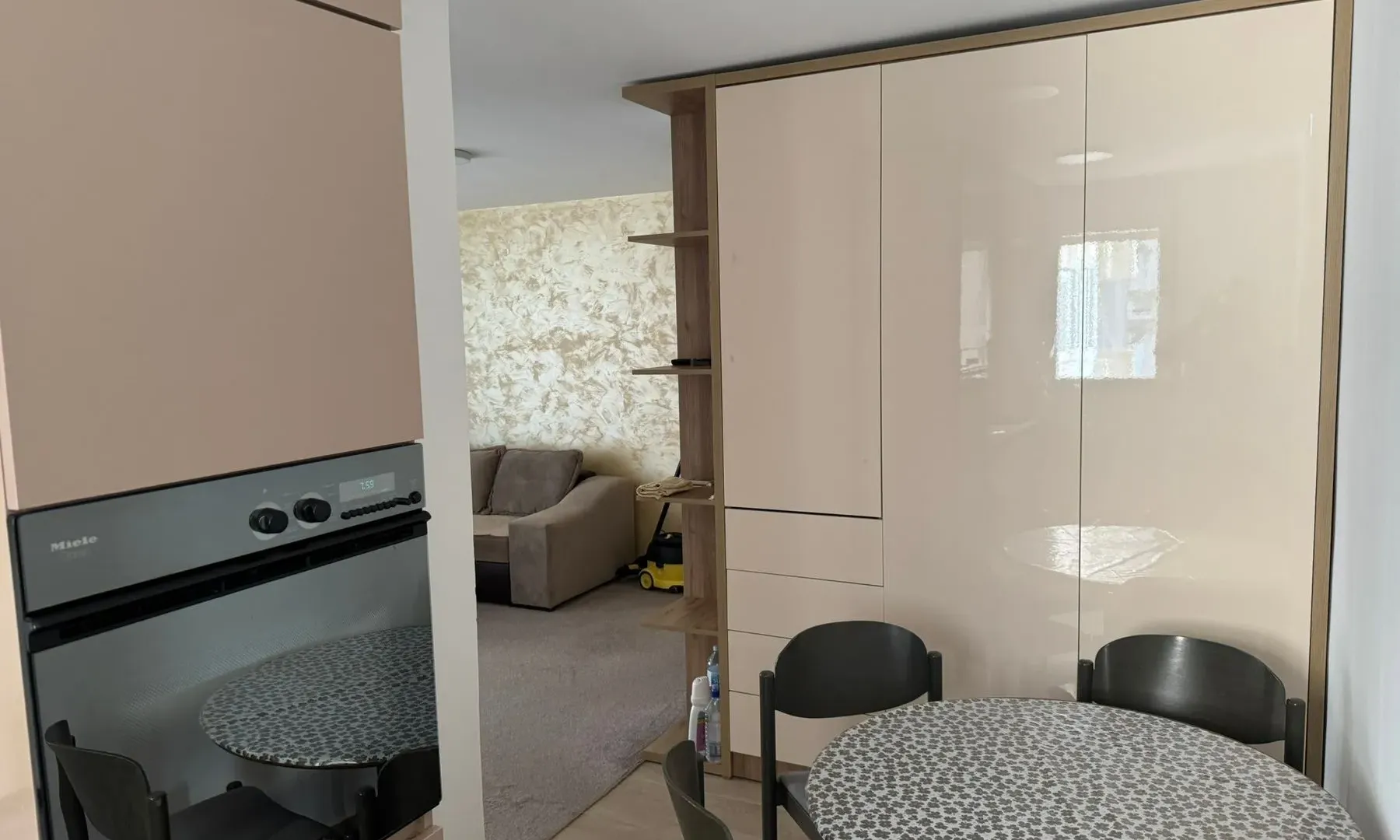 Rent, one bedroom apartment, 50m², Centar, Bar
