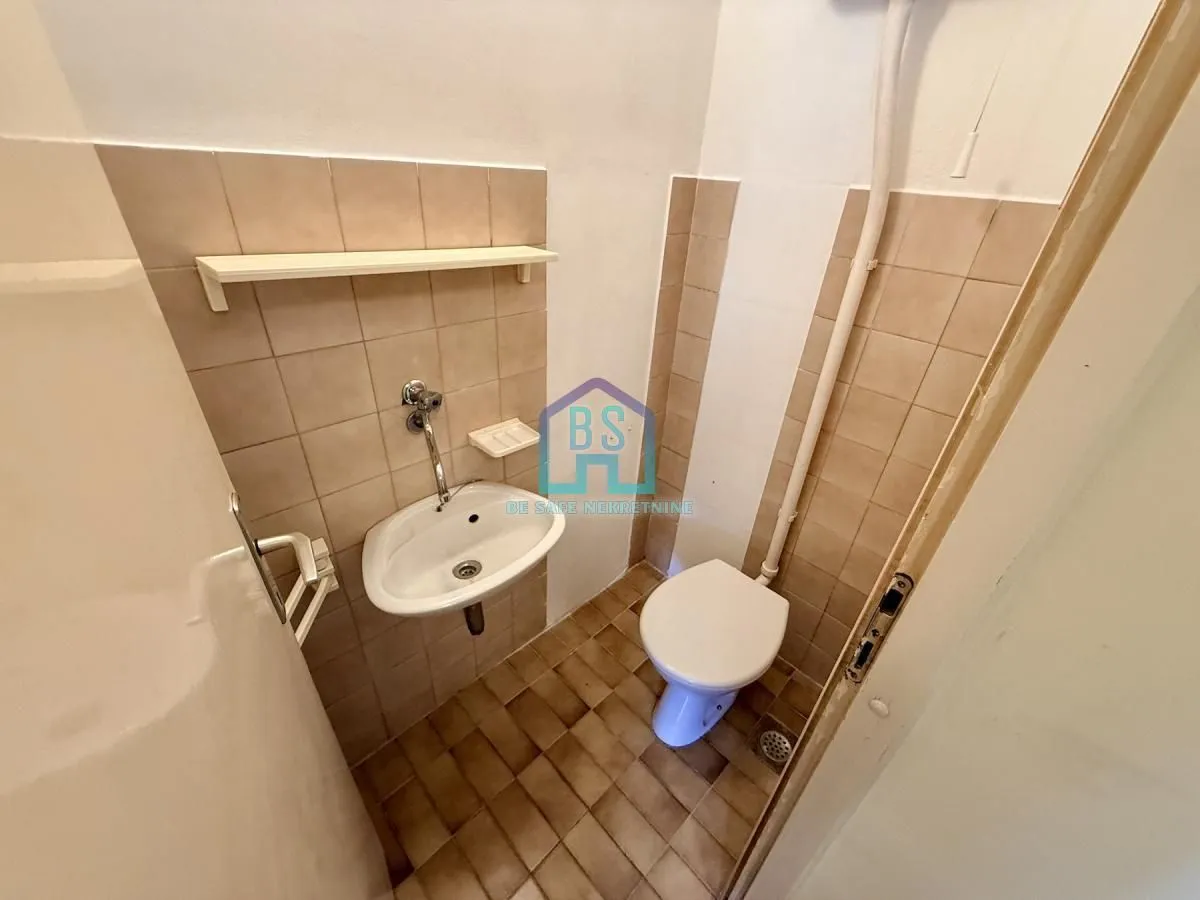 Prodaja, trosoban stan, 74m², Bulevar Oslobodjenja, Novi Sad Sve Podlokacije