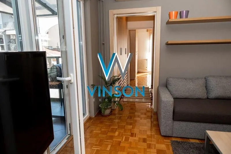 Izdavanje, dvosoban stan, 71m², Centar, Novi Sad