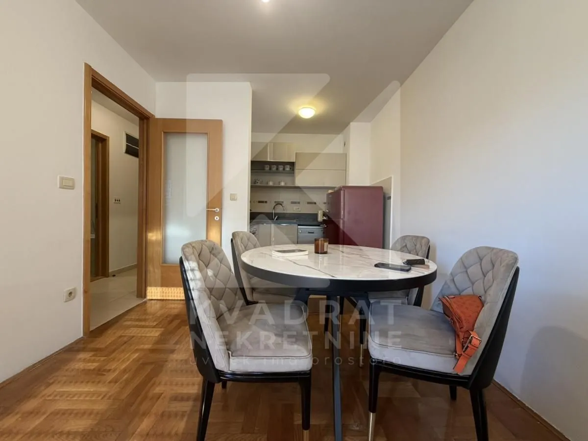 Prodaja, jednosoban stan, 39m², Stari Aerodrom, Podgorica