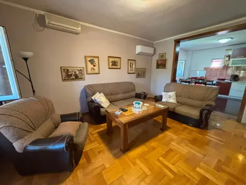 Prodaja, kuća, 144m², Kosić, Danilovgrad - image 9