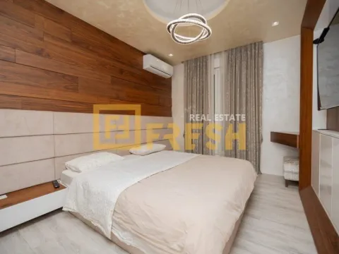 Sale, three bedroom apartment, 180m², City Kvart, Podgorica - image 16