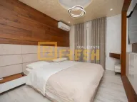 Sale, three bedroom apartment, 180m², City Kvart, Podgorica - image 16