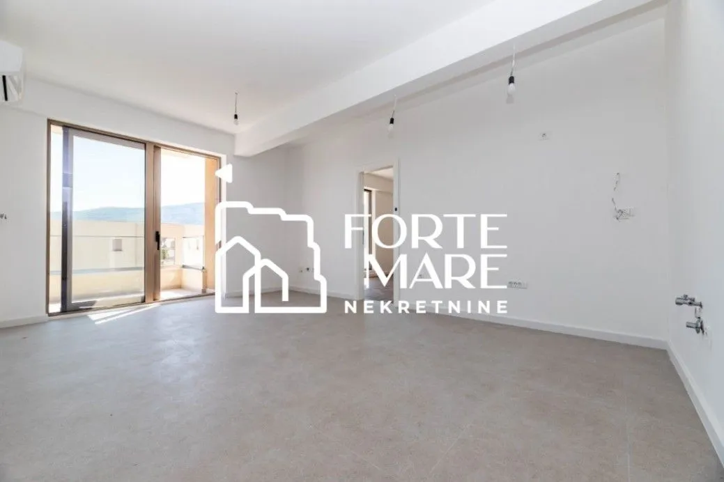 Prodaja, dvosoban stan, 60m², Baošići, Herceg Novi