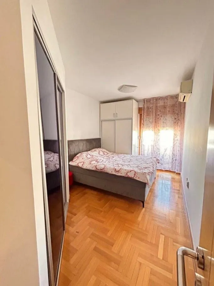 Rent, two bedroom apartment, 76m², Blok 5, Podgorica