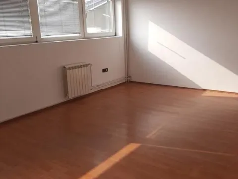 Rent, office space, 410m², Zemun Gornji Grad, Zemun Sve Podlokacije