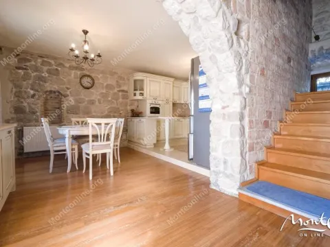 Sale, house, 500m², Orahovac, Kotor - image 10