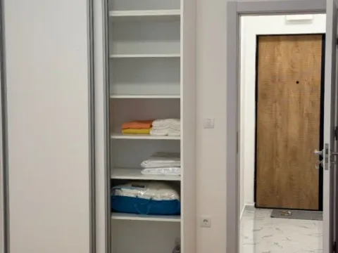 Izdavanje, jednosoban stan, 46m², Lazi, Budva - image 5