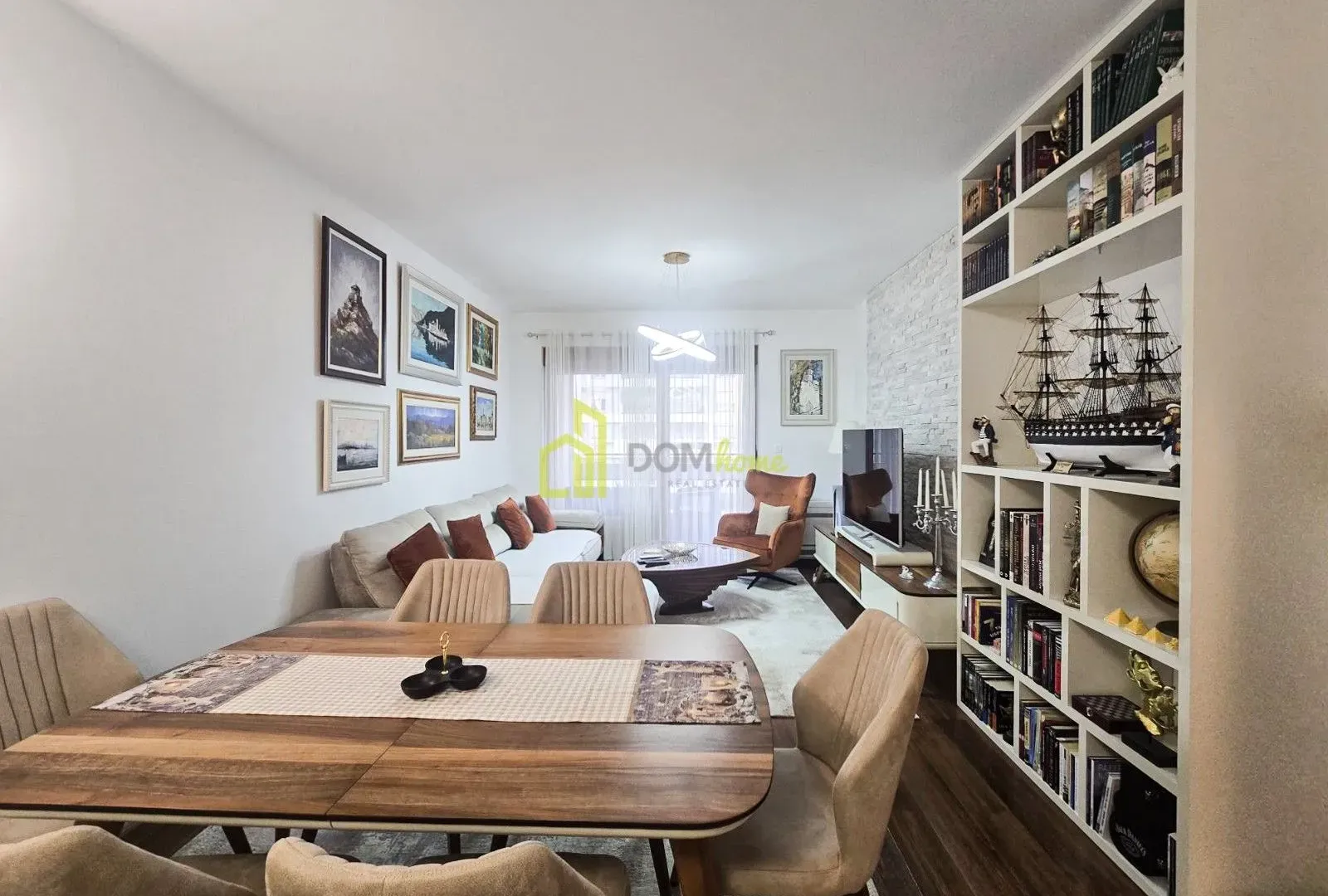 Izdavanje, dvosoban stan, 69m², Master Kvart, Podgorica
