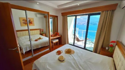 Izdavanje, dvosoban stan, 60m², Njivice, Herceg Novi - image 7
