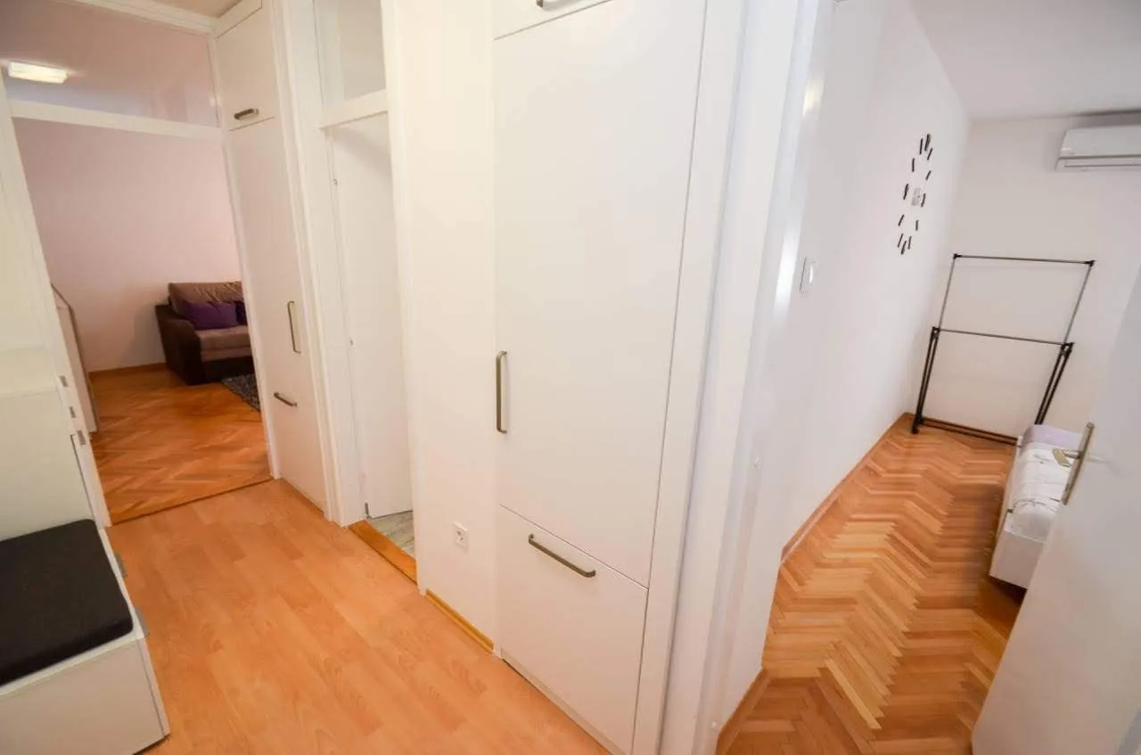 Rent, one bedroom apartment, 55m², Budva, Crna Gora