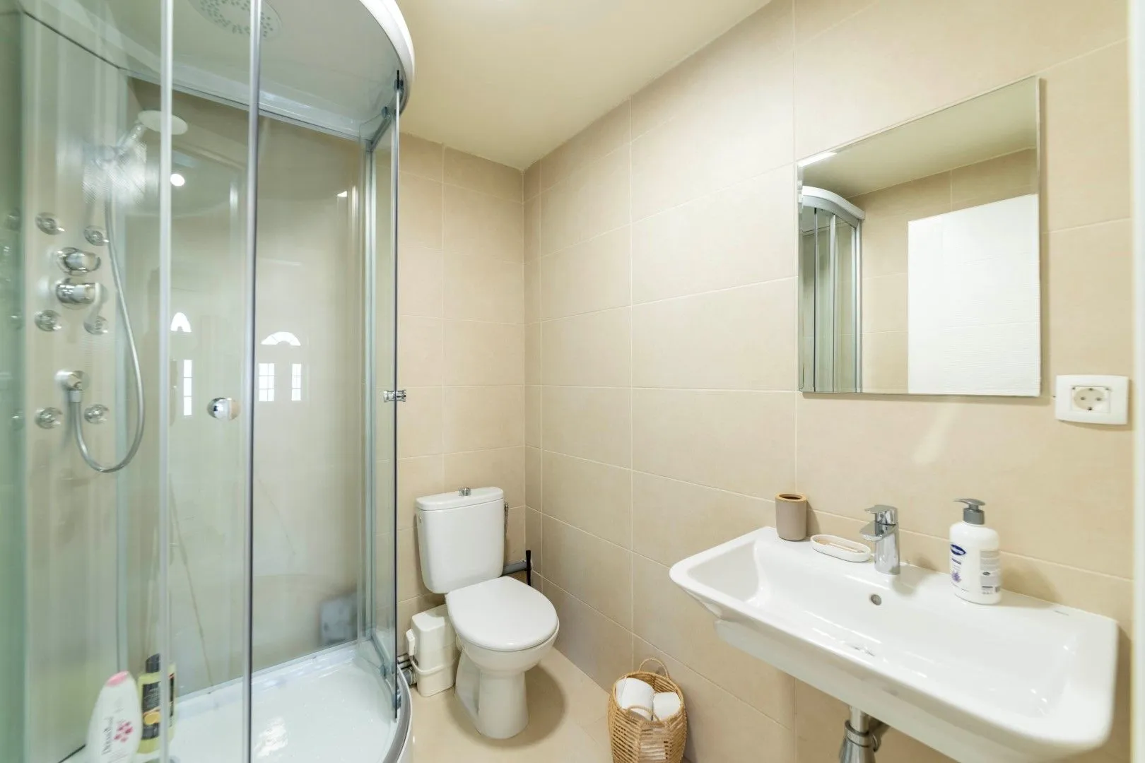 Prodaja, kuća, 224m², Tivat, Crna Gora