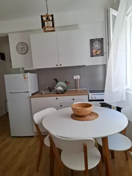 Prodaja, dvosoban stan, 68m², Centar, Podgorica - image 16