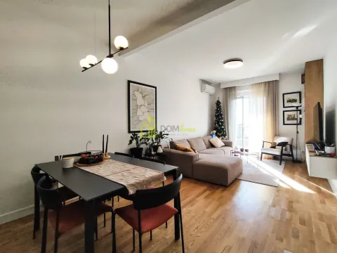 Prodaja, dvosoban stan, 69m², Stari Aerodrom, Podgorica - image 1