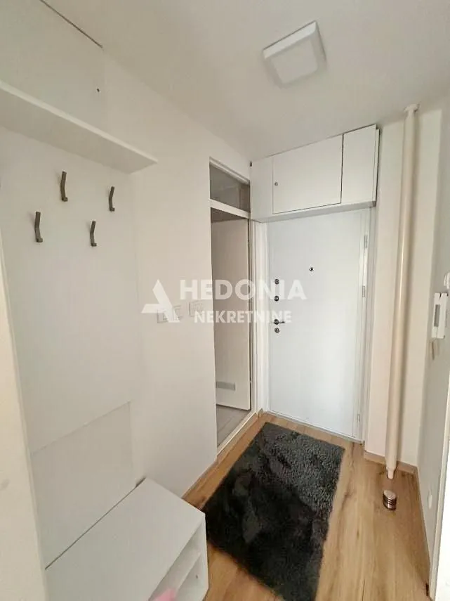 Prodaja, jednosoban stan, 39m², Novi Beograd Sve Podlokacije, Beograd