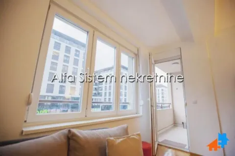 Rent, two bedroom apartment, 47m², Južni Bulevar, Vračar Sve Podlokacije - image 4