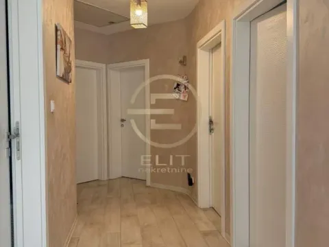 Sale, house, 273m², Petrovaradin, Novi Sad - image 25