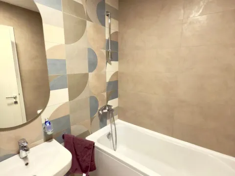 Izdavanje, jednosoban stan, 45m², Pobrežje, Podgorica - image 7