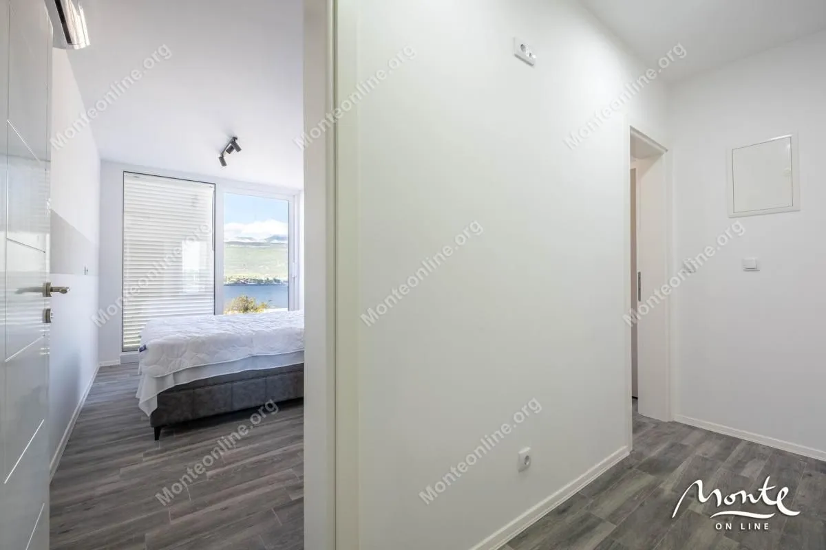 Prodaja, kuća, 100m², Đuraševići, Tivat