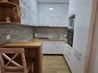 Izdavanje, trosoban stan, 100m², Dubovica, Budva - image 5