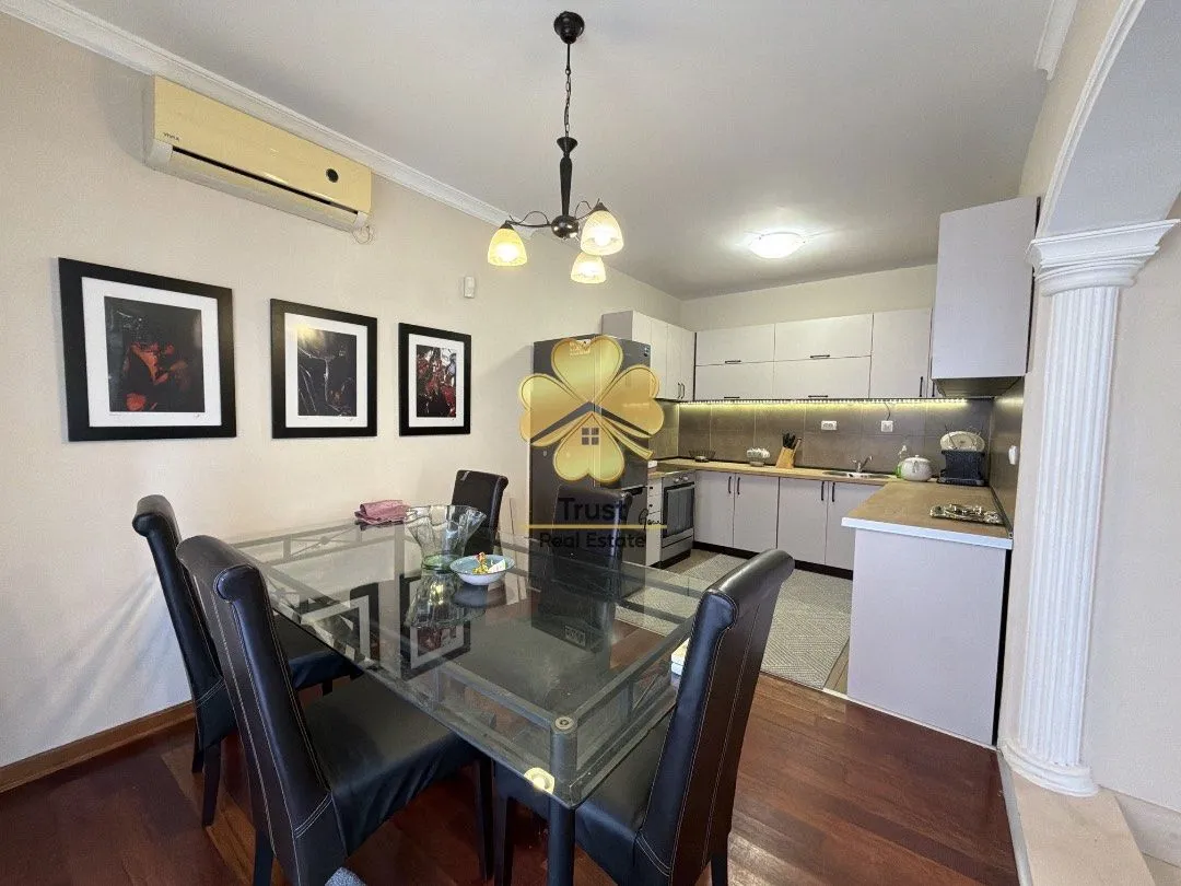 Izdavanje, kuća, 180m², Donja Gorica, Podgorica