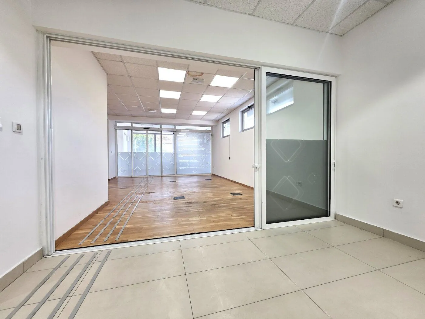 Rent, office space, 180m², Stara Varoš, Podgorica