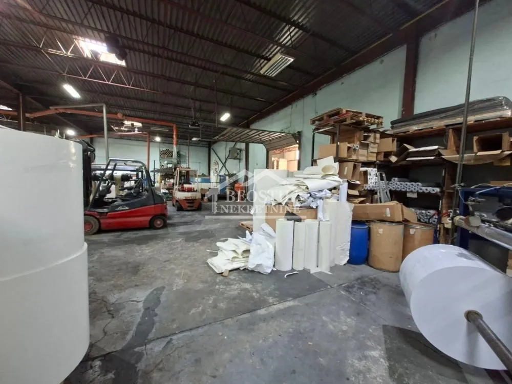 Rent, office space, 1562m², Galenika, Beograd