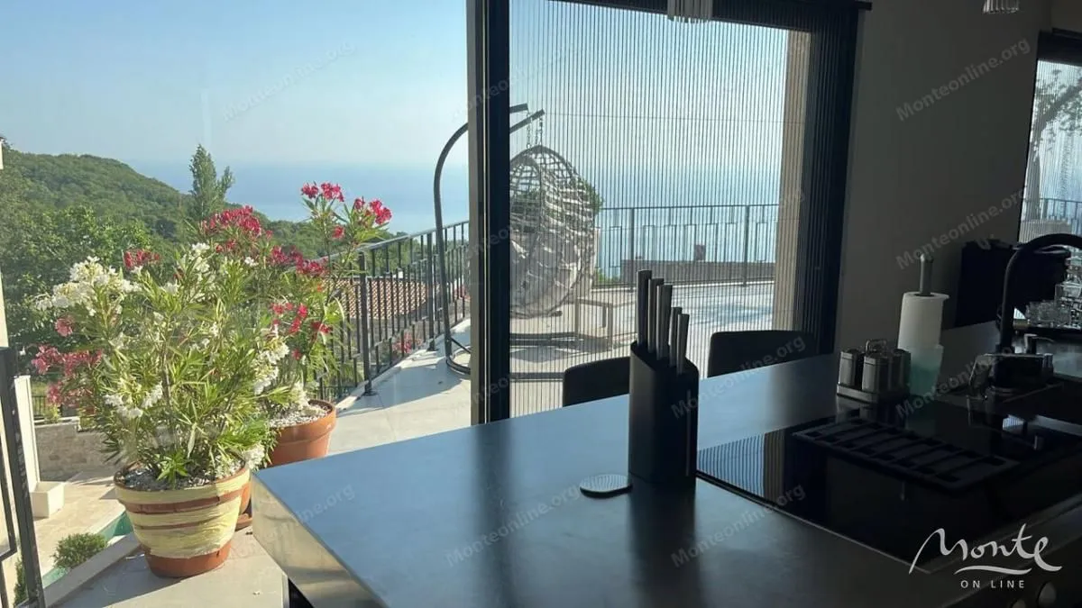 Sale, house, 257m², Kuljače, Budva