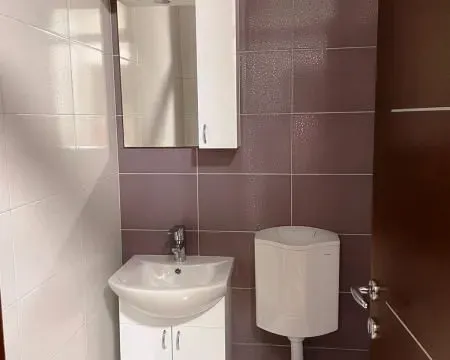 Izdavanje, trosoban stan, 85m², Medicinski fakultet, Niš - image 11