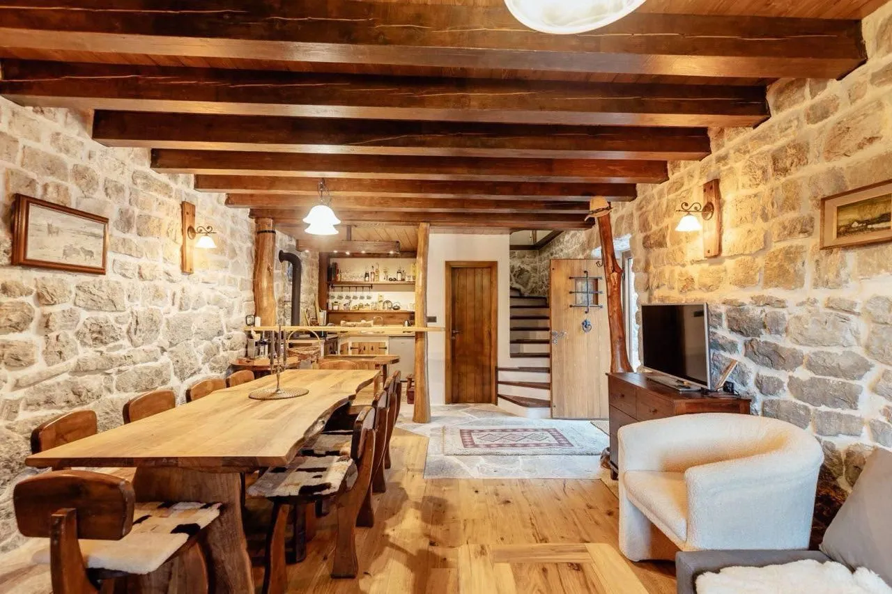 Prodaja, kuća, 70m², Vrbanj, Herceg Novi