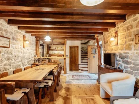 Prodaja, kuća, 70m², Vrbanj, Herceg Novi - image 2