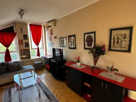 Izdavanje, dvosoban stan, 50m², Novi Beograd Blok 64, Novi Beograd Sve Podlokacije - image 2