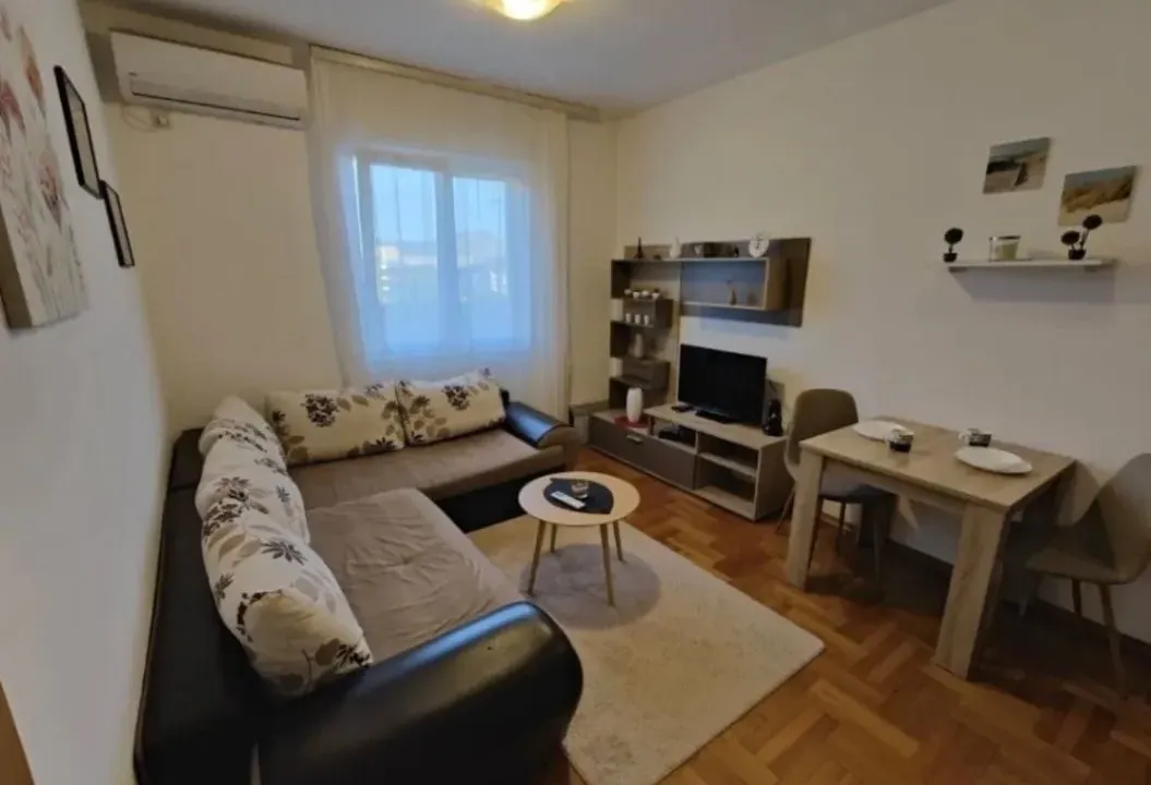 Izdavanje, jednosoban stan, 34m², Stari Aerodrom, Podgorica