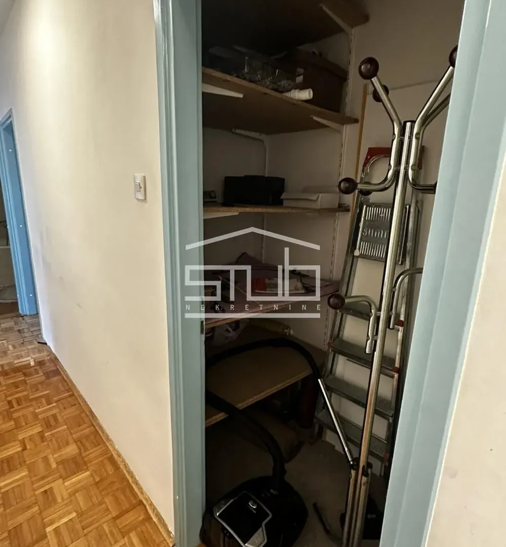 Prodaja, dvosoban stan, 62m², Novi Beograd Blok 72, Novi Beograd Sve Podlokacije