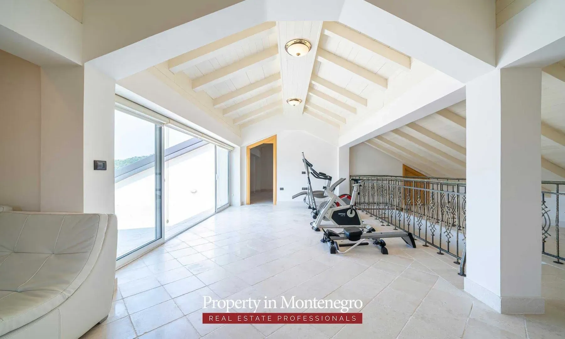 Sale, house, 971m², Petrovac, Budva