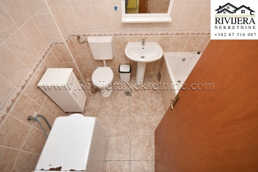 Prodaja, jednosoban stan, 46m², Baošići, Herceg Novi