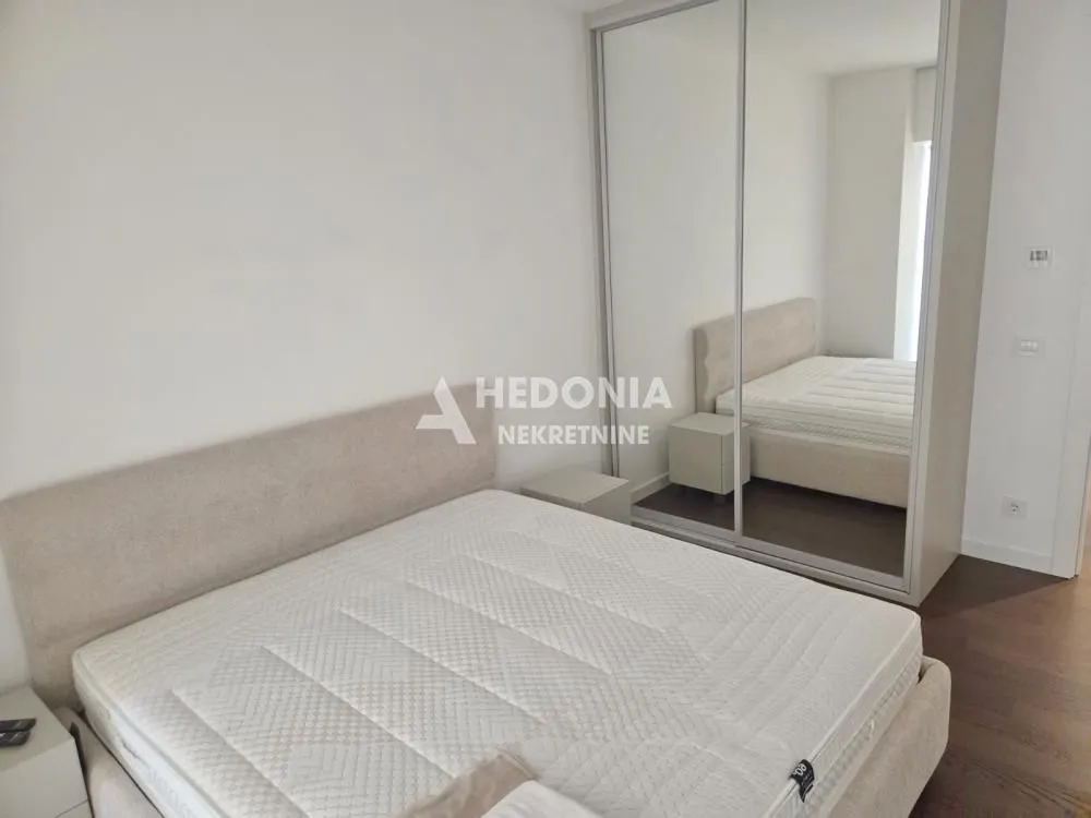 Rent, three bedroom apartment, 94m², Novi Beograd Blok 65, Novi Beograd Sve Podlokacije
