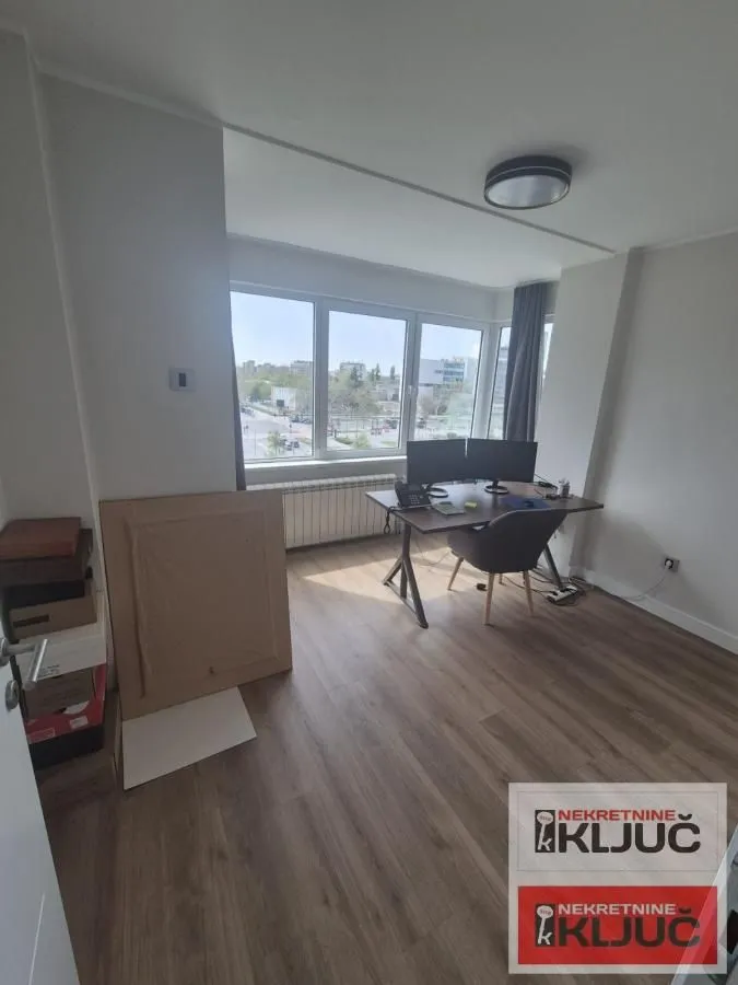 Prodaja, četvorosoban stan, 103m², Liman 2, Novi Sad Sve Podlokacije