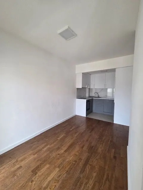 Izdavanje, dvosoban stan, 72m², Zagorič, Podgorica