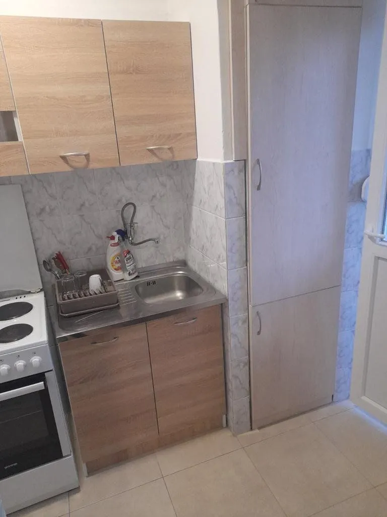 Izdavanje, dvosoban stan, 60m², Preko Morače, Podgorica