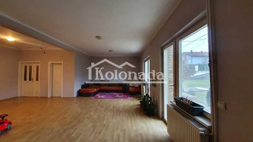 Sale, house, 230m², Sopot, Beograd