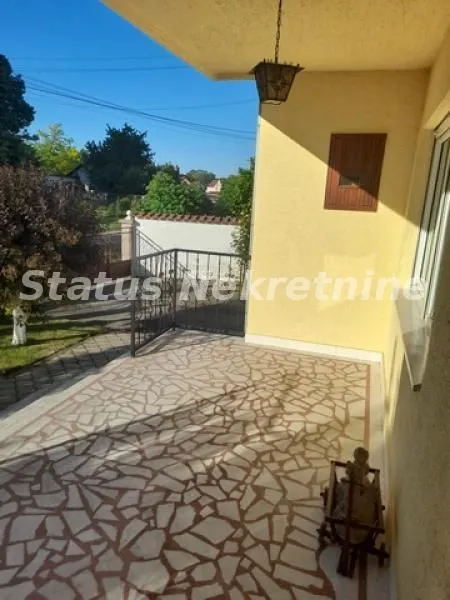 Prodaja, kuća, 194m², Šid, Srbija