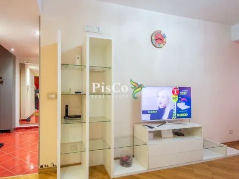 Prodaja, jednosoban stan, 52m², City Kvart, Podgorica - image 10