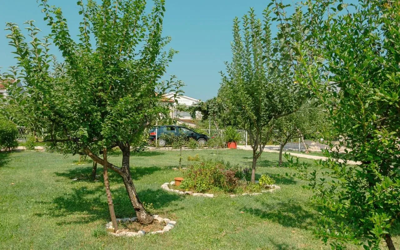 Prodaja, kuća, 400m², Zagorič, Podgorica